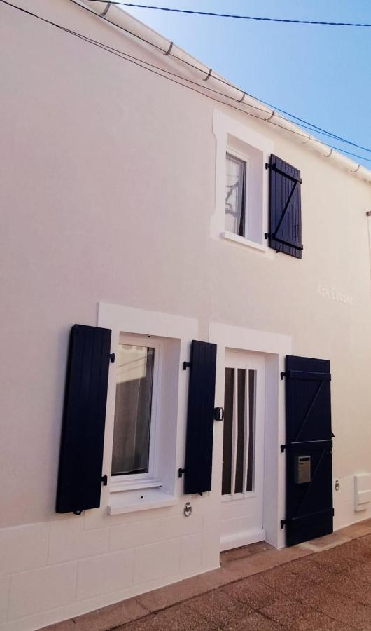 Maison De Pecheur Renovee Avec Cour Proche Du Port Ле-Сабль-д’Олон Экстерьер фото